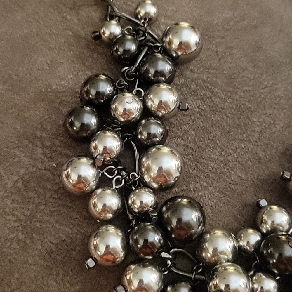 Vtg Gunmetal Silver Beaded Bauble Chain Disco Festival Necklace - Picture 3 of 7
